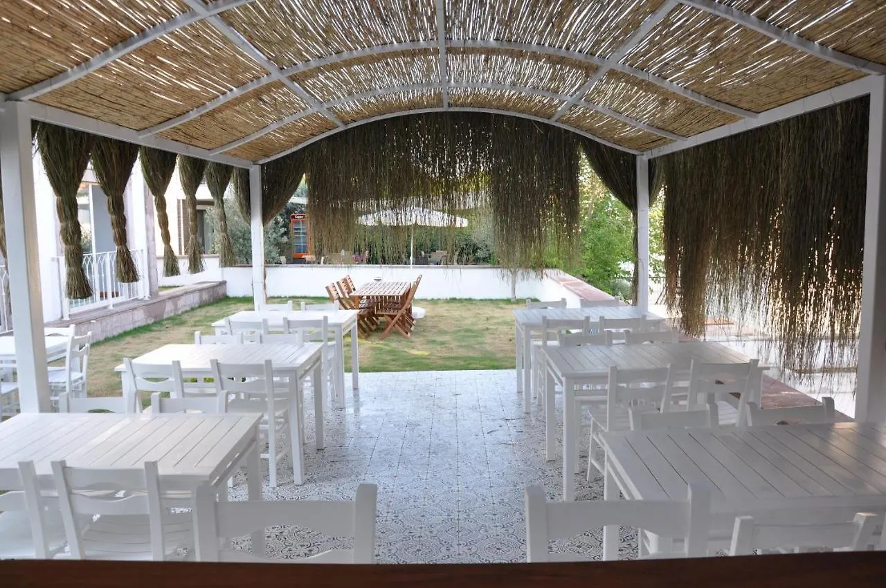 Masmavi Otel Cunda Hotel