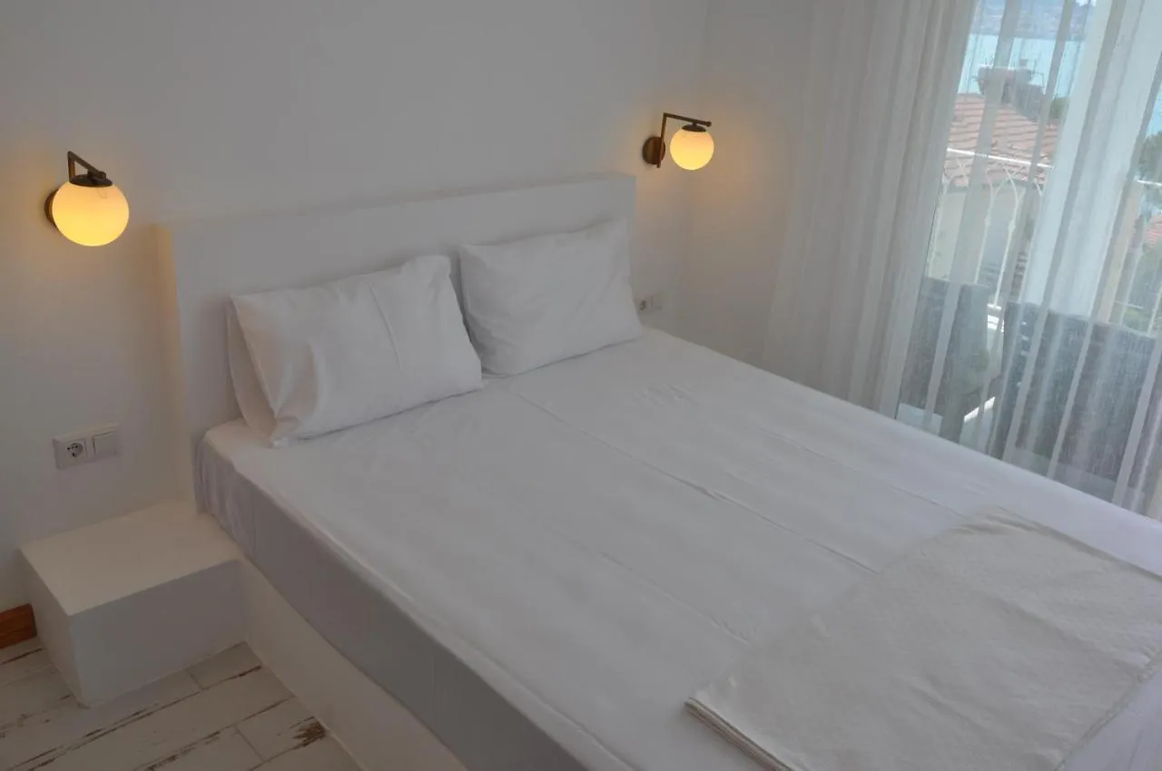 Masmavi Otel Cunda 3*,  Turkey